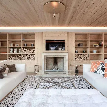 Retreat Spacious 3 Bed, 3 Bath Chalet Rougemont